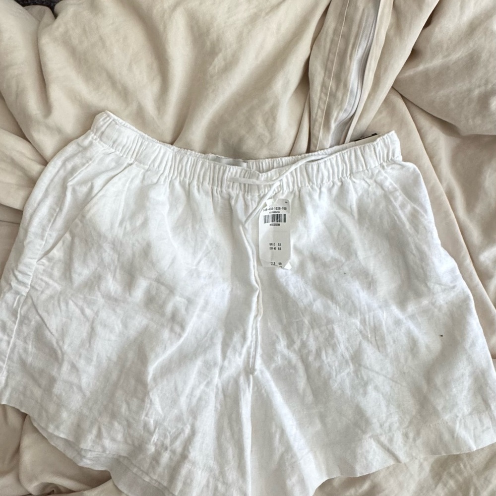 NWT Abercrombie & Fitch High Waist White Shorts